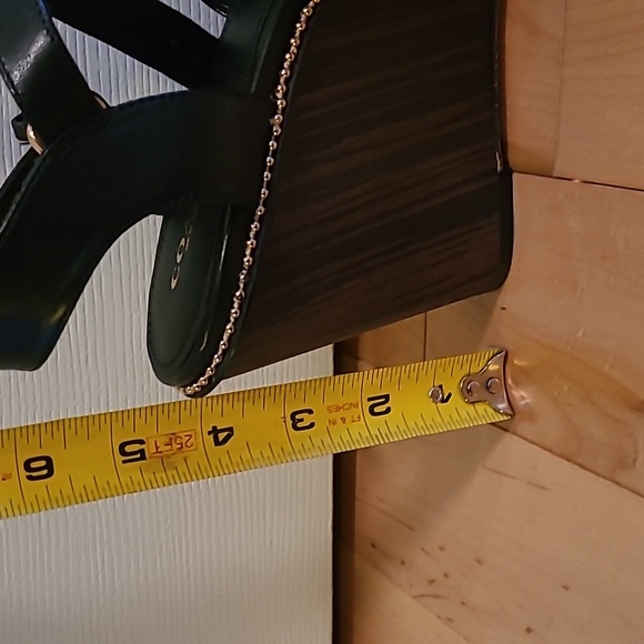 Women's size 9 Coach Harla wedge platform shoes - Picture 7 of 7